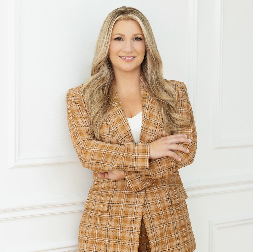 Meet your Posher, Charlynn